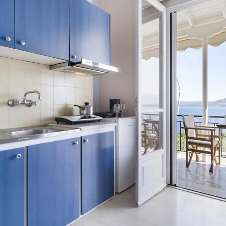 Tasoula With Sea View 5 *